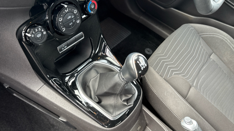 Ford Fiesta 1.0 EcoBoost Zetec 3dr Petrol Hatchback